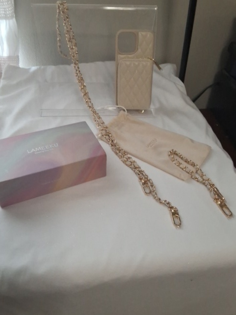 Cream Quilted Phone Case With Crossbody Chain Strap & Chain wrislet Iphone 14 Pr